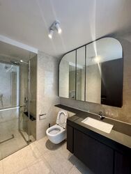 Avenue South Residence (D3), Apartment #549114061